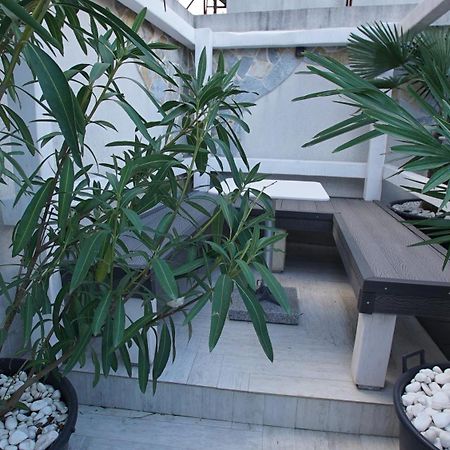 Penthouse Stoliv New Spa-Pool Villa Is Located 5M From The Sea, Exclusive Terrace,Private Jetty Wih Sunbeds, Pebble Beach, Secluded Location Total Area 375M2 At Your Disposal Kotor Exteriér fotografie