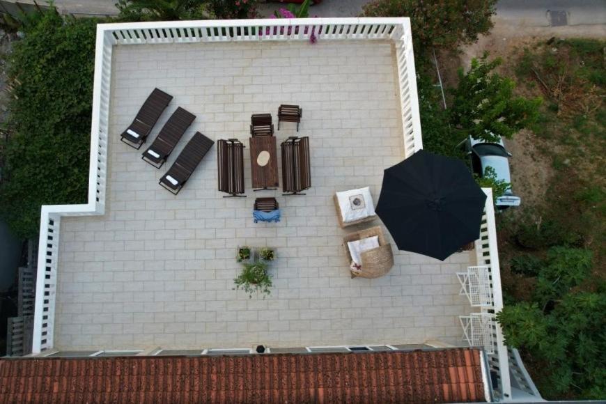 Penthouse Stoliv New Spa-Pool Villa Is Located 5M From The Sea, Exclusive Terrace,Private Jetty Wih Sunbeds, Pebble Beach, Secluded Location Total Area 375M2 At Your Disposal Kotor Exteriér fotografie