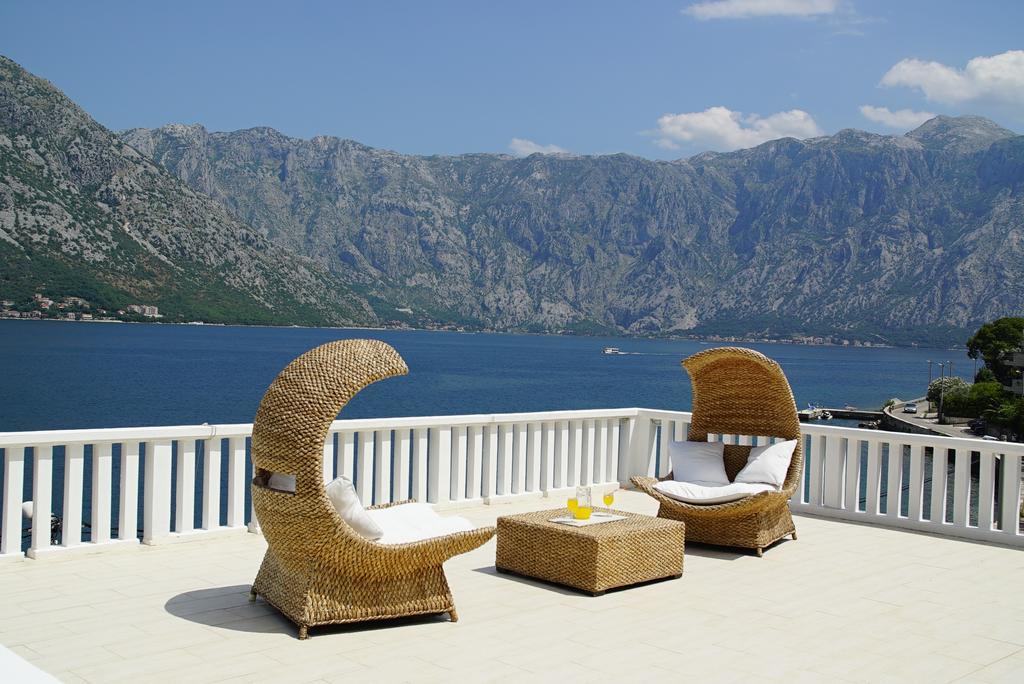 Penthouse Stoliv New Spa-Pool Villa Is Located 5M From The Sea, Exclusive Terrace,Private Jetty Wih Sunbeds, Pebble Beach, Secluded Location Total Area 375M2 At Your Disposal Kotor Exteriér fotografie